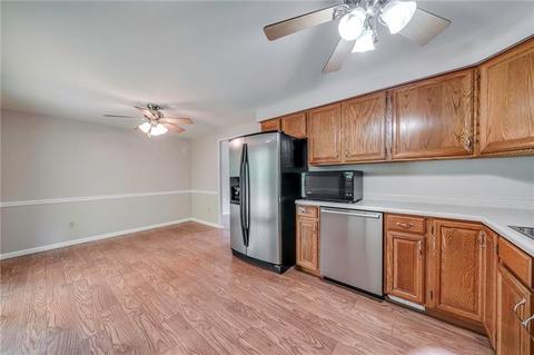 207 Bendix Dr, Carnot-moon, PA 15108 photo 11