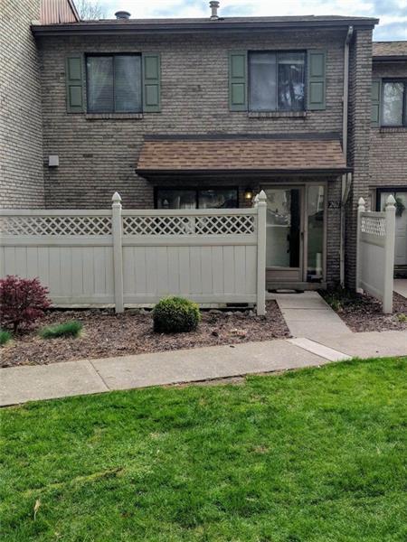 202 Williamsburg Ln, Export, PA 15632 photo 1
