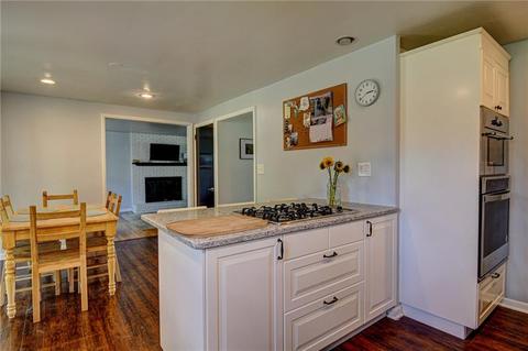 2377 Flagstaff Dr, Export, PA 15632 photo 5