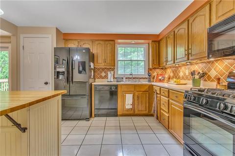 105 Cherry Tree Pl, Coraopolis, PA 15108 photo 10