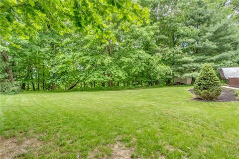 105 Cherry Tree Pl, Coraopolis, PA 15108 photo 24