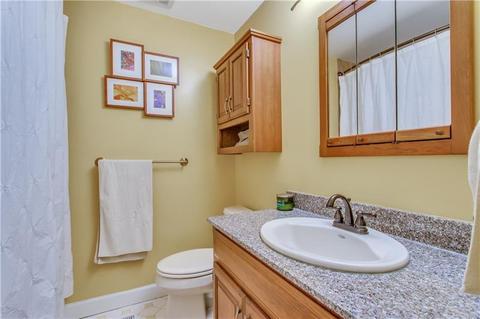 105 Cherry Tree Pl, Coraopolis, PA 15108 photo 5