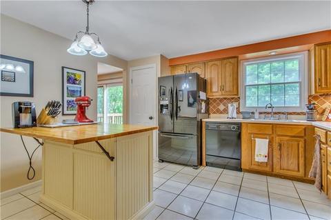 105 Cherry Tree Pl, Coraopolis, PA 15108 photo 11