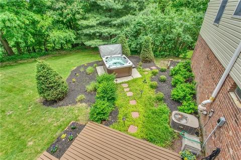 105 Cherry Tree Pl, Coraopolis, PA 15108 photo 22