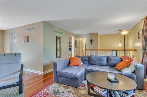 105 Cherry Tree Pl, Coraopolis, PA 15108 photo 6