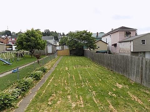 435 Longfellow St, Vandergrift, PA 15690 photo 13