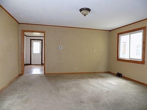 435 Longfellow St, Vandergrift, PA 15690 photo 20