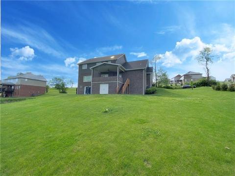 289 Durst Rd, Irwin, PA 15642 photo 2