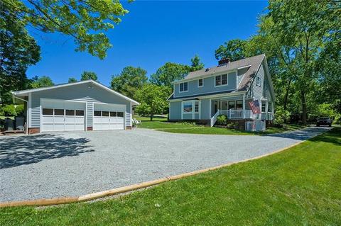 703 Cherry Dr, Level Green, PA 15085 photo 7