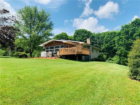 29 Guth Rd, Vanderbilt, PA 15486 photo 4
