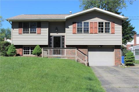114 Warwick Dr, Monaca, PA 15061 photo 1