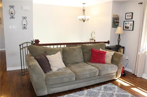 114 Warwick Dr, Monaca, PA 15061 photo 4