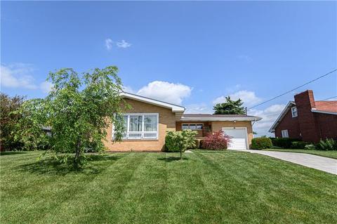 826 Linmor Dr, Irwin, PA 15642 photo 2