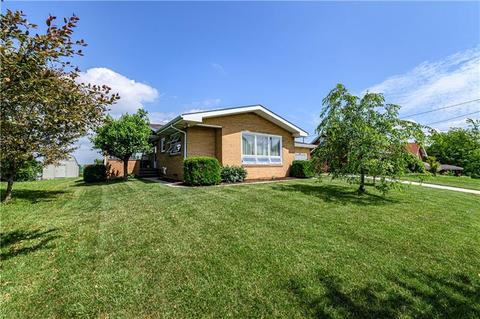 826 Linmor Dr, Irwin, PA 15642 photo 3