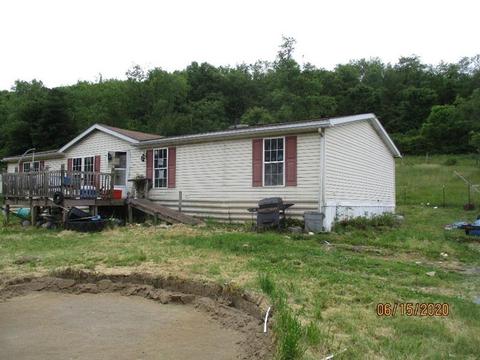 264 Spade Rd, Rochester, PA 15074 photo 4