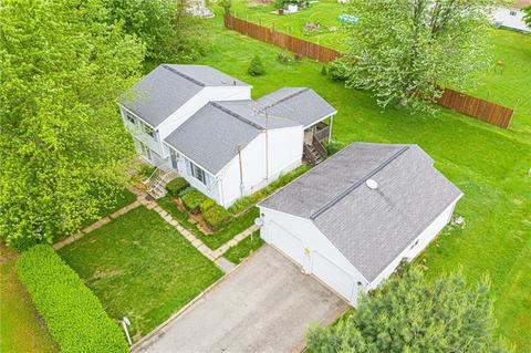124 Pine Ln, Monaca, PA 15061 photo 2