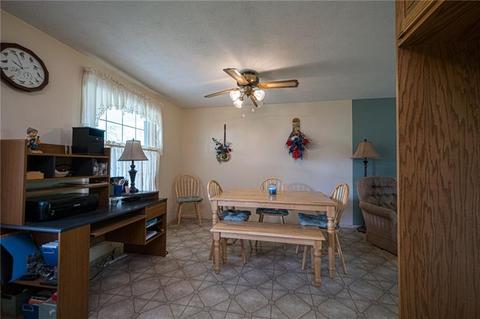 124 Pine Ln, Monaca, PA 15061 photo 5