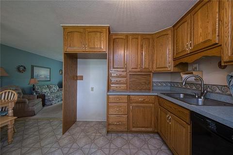124 Pine Ln, Monaca, PA 15061 photo 7