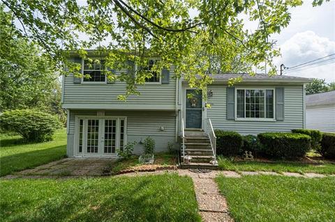 124 Pine Ln, Monaca, PA 15061 photo 1