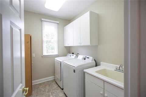 211 E Wild Cherry Dr, Mars, PA 16046 photo 10