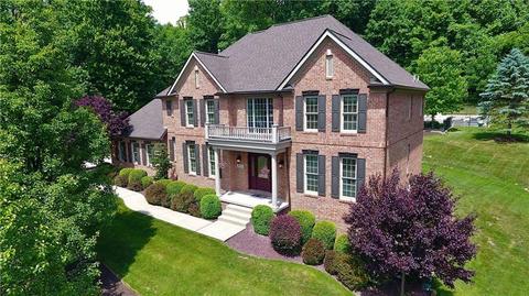 211 E Wild Cherry Dr, Mars, PA 16046 photo 1