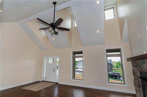 203 Ruby Dr, Uniontown, PA 15401 photo 9
