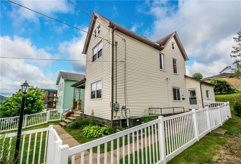 122 Chess St, New Eagle, PA 15067 photo 3