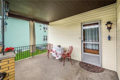 122 Chess St, New Eagle, PA 15067 photo 8