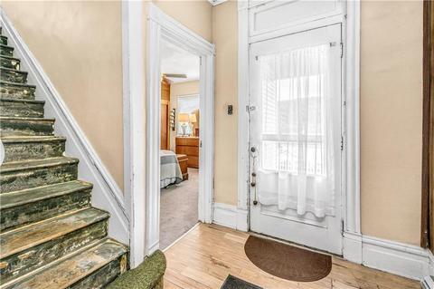 122 Chess St, New Eagle, PA 15067 photo 9