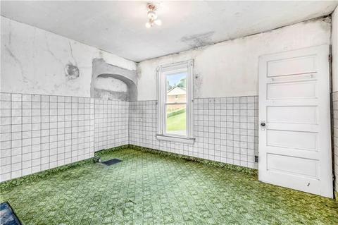 122 Chess St, New Eagle, PA 15067 photo 18