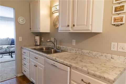 204 Springwater Ct, Coraopolis, PA 15108 photo 7
