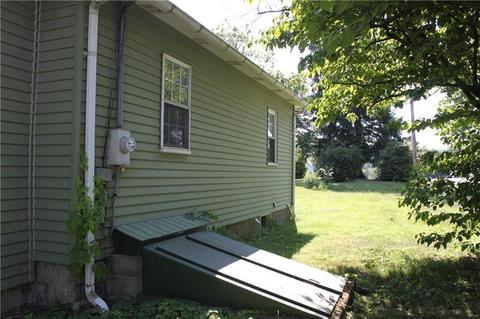 983 Monaca Rd, Monaca, PA 15061 photo 3