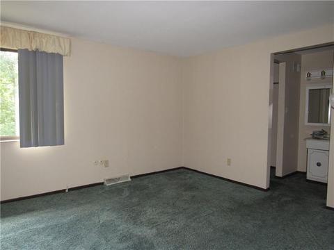 237 Timber Dr, Trafford, PA 15085 photo 10