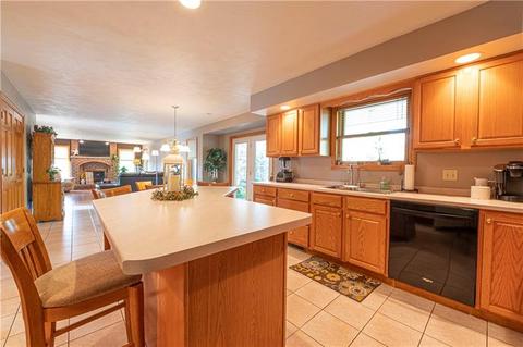 67 Raphael Dr, Irwin, PA 15642 photo 7