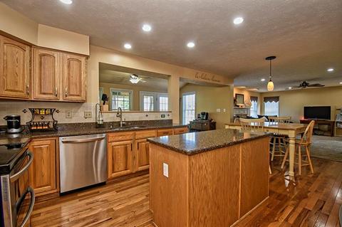 236 Cliffside Dr, Mars, PA 16046 photo 9