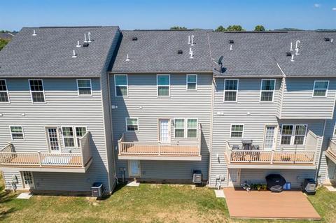 1502 Pointe View Dr, Mars, PA 16046 photo 4