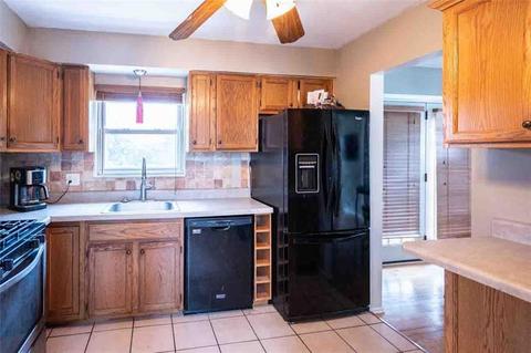 2953 Sunset Cir, Export, PA 15632 photo 11