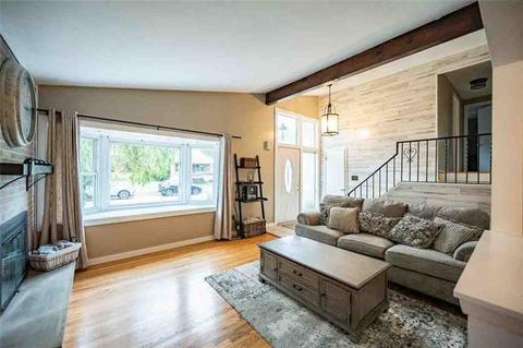 2953 Sunset Cir, Export, PA 15632 photo 5