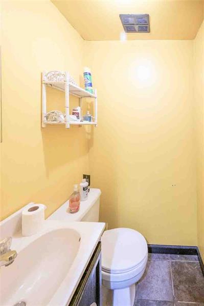2953 Sunset Cir, Export, PA 15632 photo 18