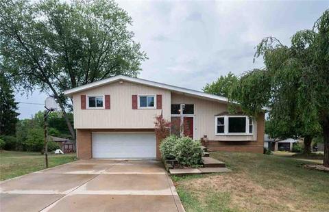 2953 Sunset Cir, Export, PA 15632 photo 1