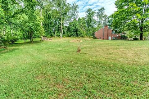 170 Crescent Dr, Irwin, PA 15642 photo 17