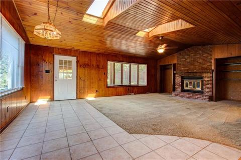 140 Cherrytree Rd, Scott Twp - Sal, PA 15106 photo 8