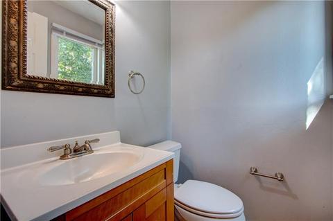 140 Cherrytree Rd, Scott Twp - Sal, PA 15106 photo 12