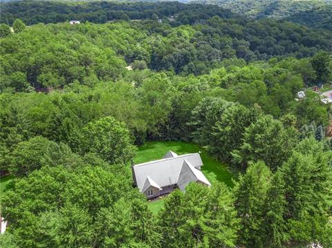 156 W Mowry Rd, Monaca, PA 15061 photo 2