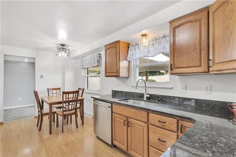 55 Dover Rd, Irwin, PA 15642 photo 8