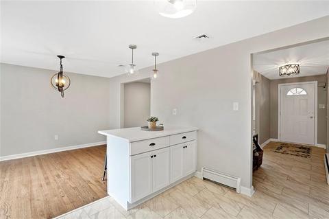 105 Cherrytree Rd, Carnegie, PA 15106 photo 12
