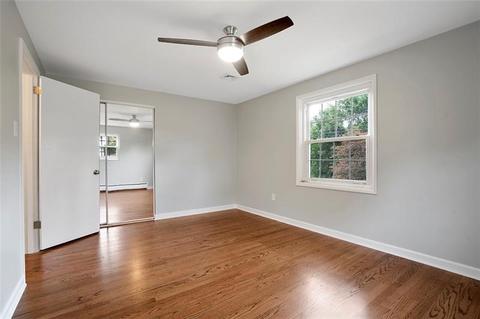 105 Cherrytree Rd, Carnegie, PA 15106 photo 17