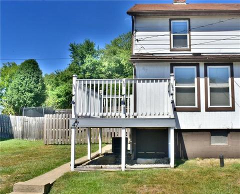 47 Maple St, Muse, PA 15350 photo 2