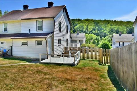 47 Maple St, Muse, PA 15350 photo 1