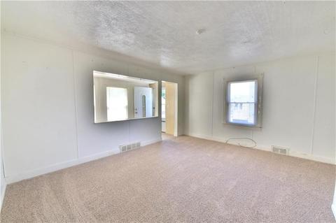 47 Maple St, Muse, PA 15350 photo 9